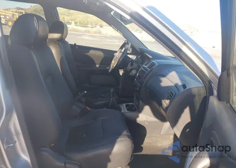 2003 Mazda Protege5 z USA, uszkodzony, nr VIN JM1BJ245831109120